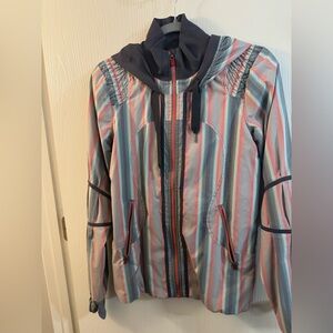 EUC lululemon jacket Striped Hooded Jacket with Zipper size 6